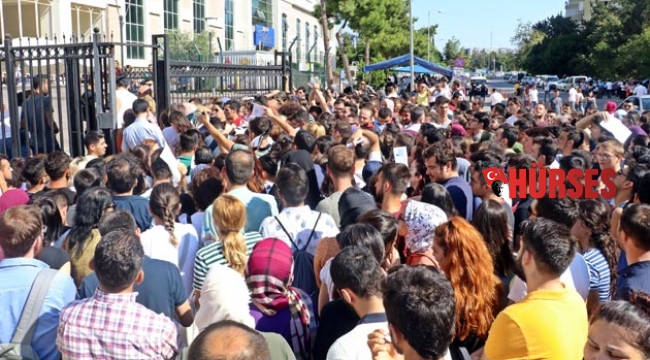 Antalya’da katiplik kuyruğu