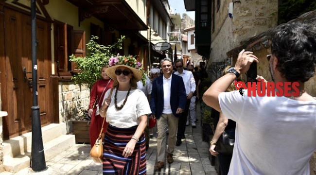 Başkan Uysal Kaleiçi'ni anlatacak