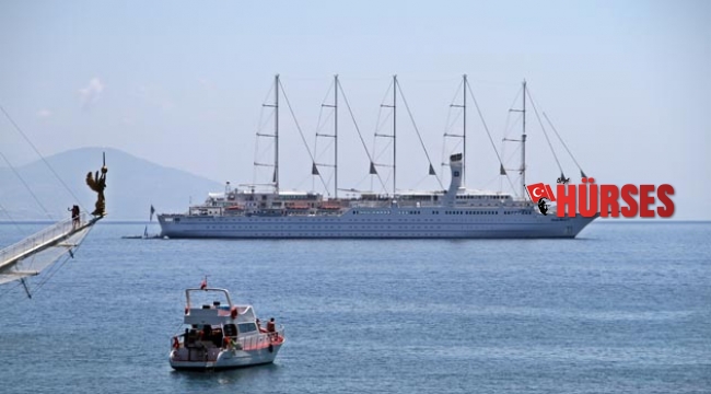 Dünyanın en büyük yelkenlisi Alanya’da
