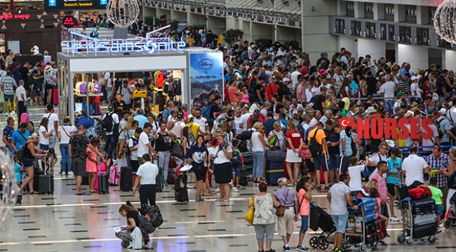 Antalya'da turist sayısı  12 milyonu geçti