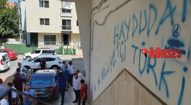 İYİ PARTİ İLÇEYE 'SPREYLİ' SALDIRI