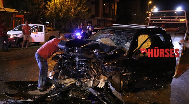 OTOMOBİL, CİP İLE ÇARPIŞTI
