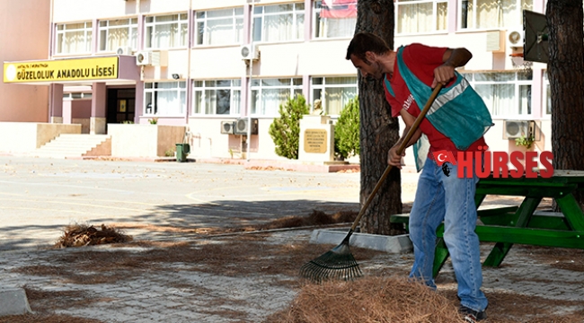 Yükümlülerden okul temizliği