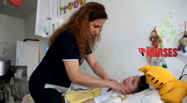 Evini yoğun bakım  odasına çevirdi