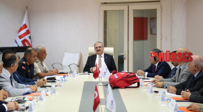 Kimse davet beklemesin