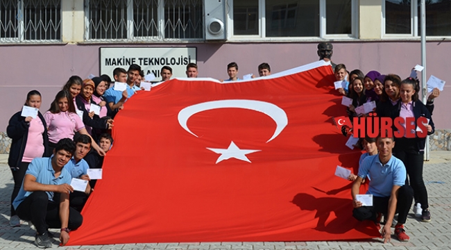 Öğrencilerden Mehmetçiğe mektup