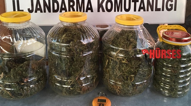 Plastik bidona zulalanan uyuşturucu Elyaf’tan kaçmadı