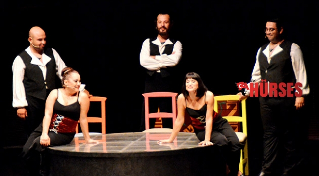 'Türküyem' sahnede