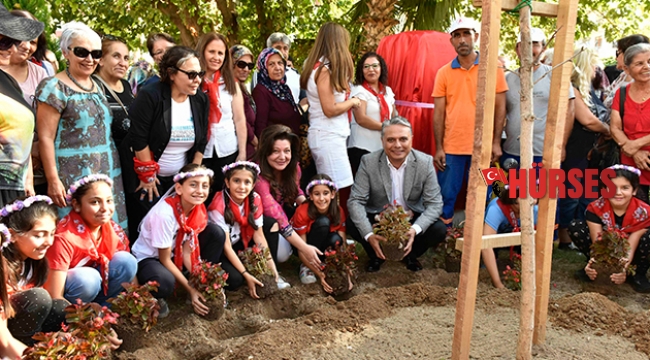 Uysal’a ‘dostluk ağacı’ teşekkürü