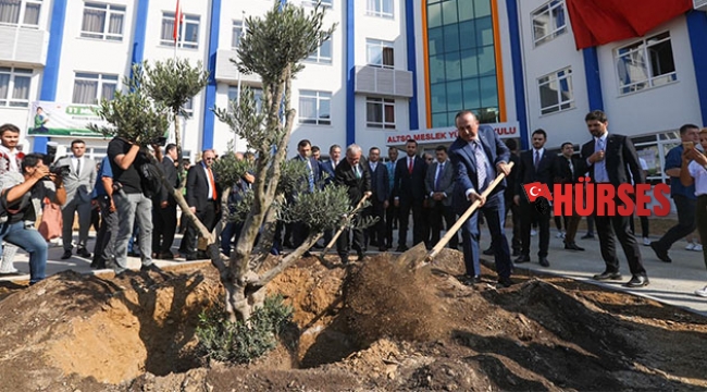 Çavuşoğlu: Fransa  o acıyı unutamadı