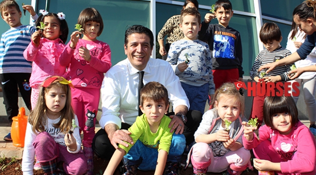 Öğrenciler çiftlik  hayatını öğreniyor