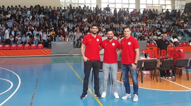 PARKENİN AKREPLERİ ÖĞRENCİLERLE BULUŞTU