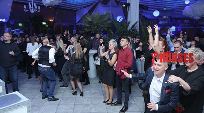 Turizmciler partide  doyasıya eğlendi