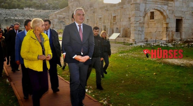 BAKAN ERSOY PATARA'YI GEZDİ