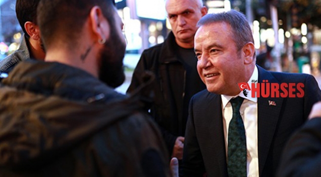 Başkan Böcek Atatürk Caddesi’nde
