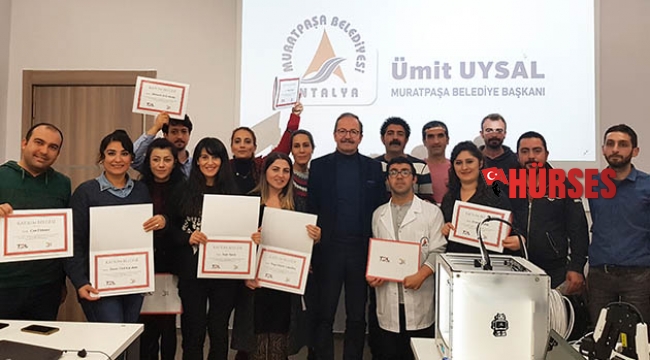 Öğretmenler sertifikalarını aldı