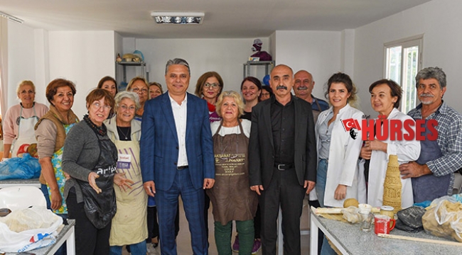 Uysal'dan sanat  atölyesine ziyaret