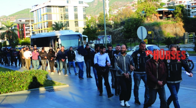 Uyuşturucu operasyonu şüphelileri adliyede