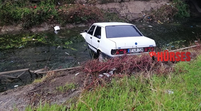 Kanala uçan araçtan burnu kanamadan çıktı