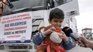 Oyuncak bağışı  duygulandırdı