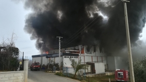 Sebze meyve  deposunda yangın