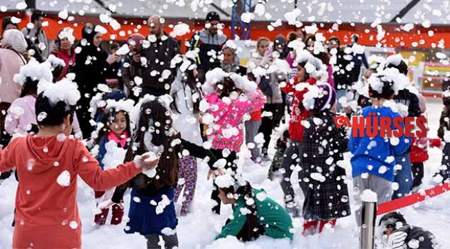 Teneffüs Park’ta kar fırtınası