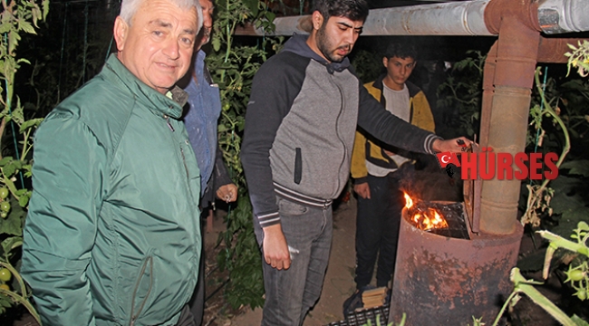 Başkan Geyikçi Finikeli çiftçilerle don nöbetinde
