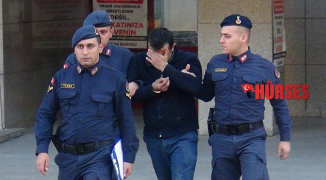 Müşterinin parasını çaldı