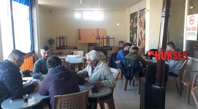 Okey takozuyla camı kırdı, 5 bin TL'yi alıp yere yağ döktükten sonra kaçtı