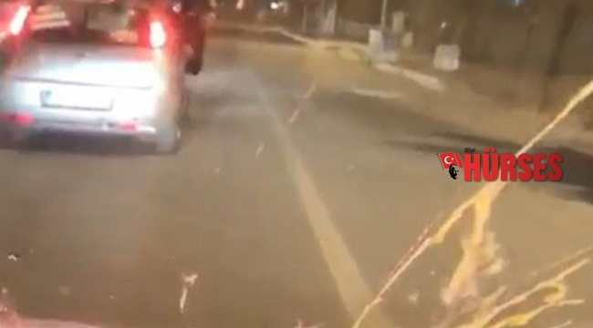 Seyir halindeyken arkalarından gelen araca yumurta attılar