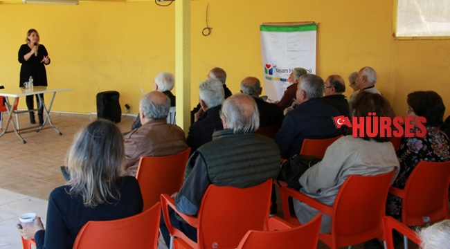 Yaşlı Evi üyelerine panel