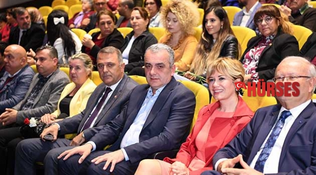 8 Mart'a özel belgesel gösterimi