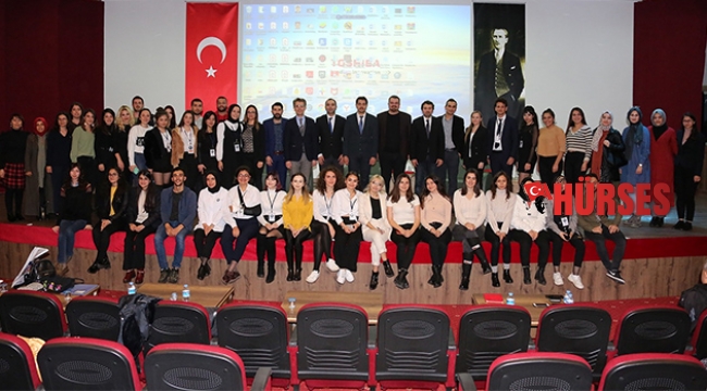 AÜ’de üstün yetenekli çocuklar konuşuldu