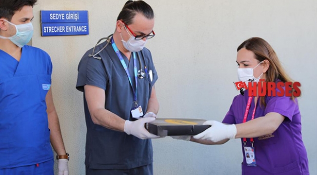 Hem tatlı hem moral verdiler