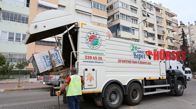 Kepez’in sokakları temizleniyor