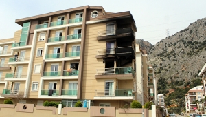 Lüks rezidansta ağlatan yangın