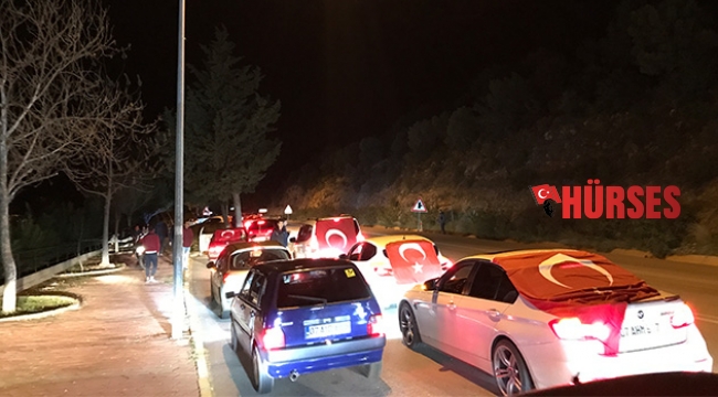 Şehitler için konvoy