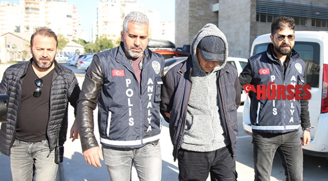 TESLİM OLMAK ZORUNDA KALMIŞ