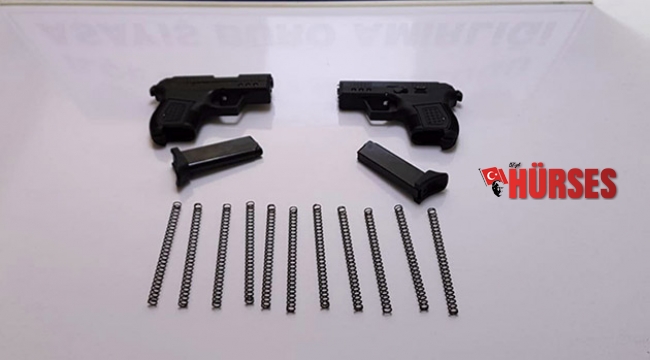 Alanya’da şüphelilerin üzerinden ruhsatsız tabanca çıktı