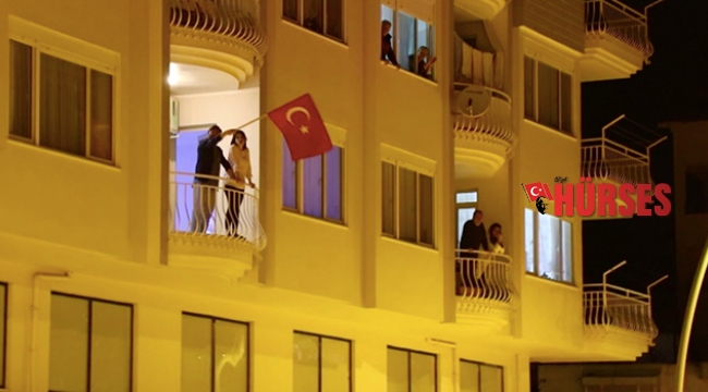 Antalyalılar balkonlara döküldü