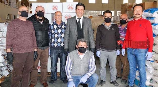 Döşemealtı Belediyesi'nden 65 yaş üzeri 600 kişiye gıda yardımı