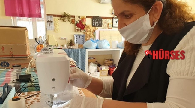 Kaş Halk Eğitimi Merkezi'nde maske üretimi