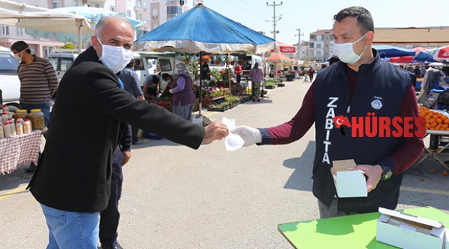 Kepez Belediyesi 27 bin 800 maske dağıttı