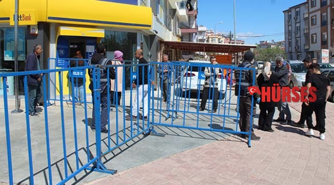 Uyarılarak geri gönderildiler