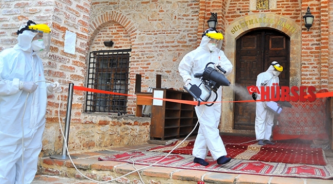 Alanya'da ibadet alanları dezenfekte edildi