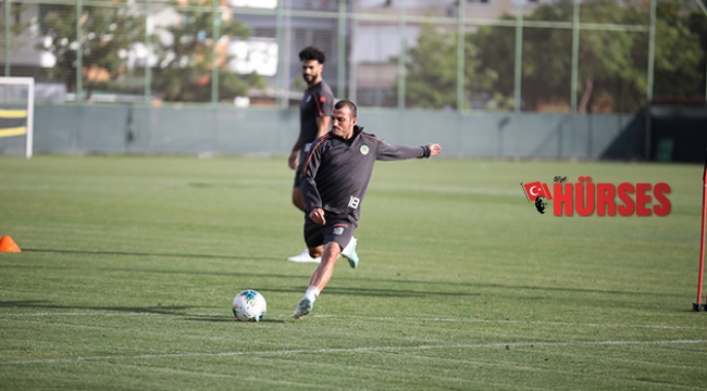 Alanyaspor'un genç futbolcusunun forma hırsı