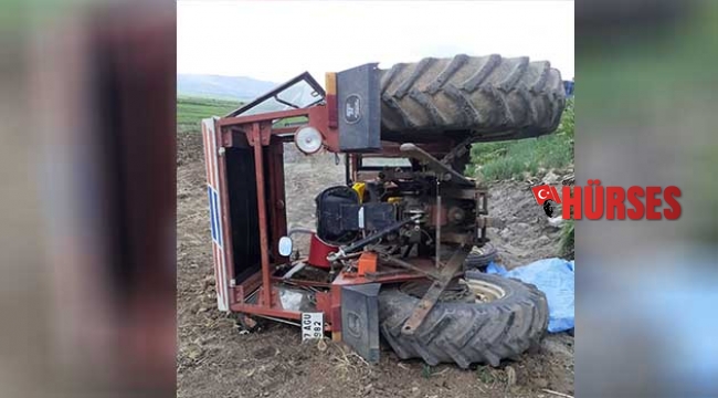 Antalya'da traktör şarampole devrildi