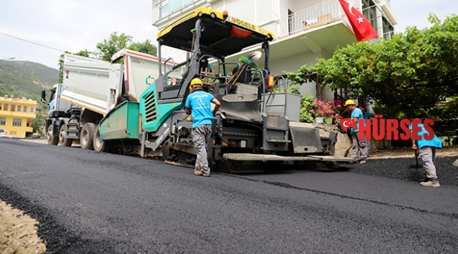 Üç başkan eskiten yol hizmete giriyor