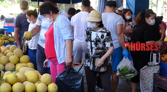 Yasak sonrası Antalya semt pazarlarında yoğunluk