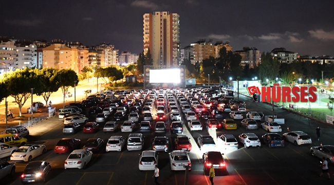 13 bin 500 vatandaş 'Arabada Sinema' izledi